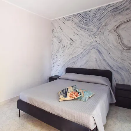 Nice Apartment In Marina Di Strongoli *